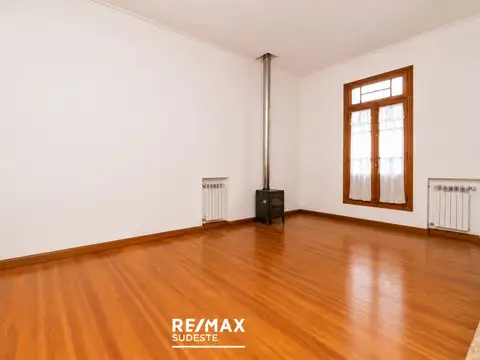 Depto Tipo Casa en Venta de 4 dormitorios
