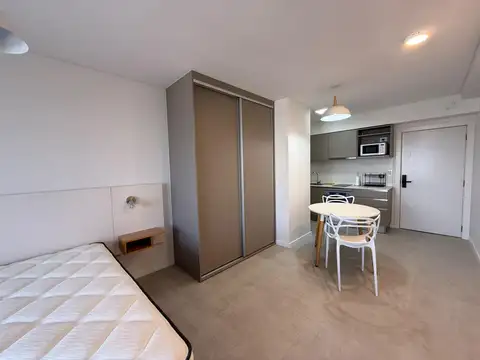 Departamento en Alquiler en Alberdi, $ 900.000