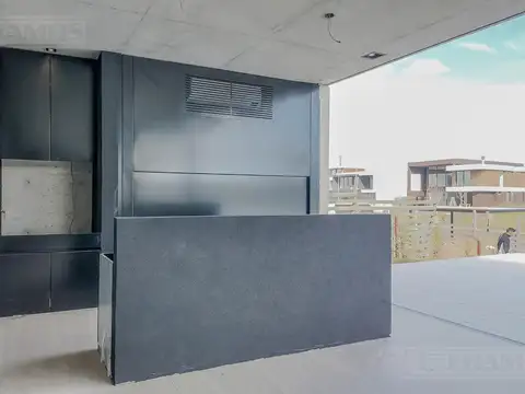 Casa sobre lote al RIO en venta en EL YACHT, NORDELTA