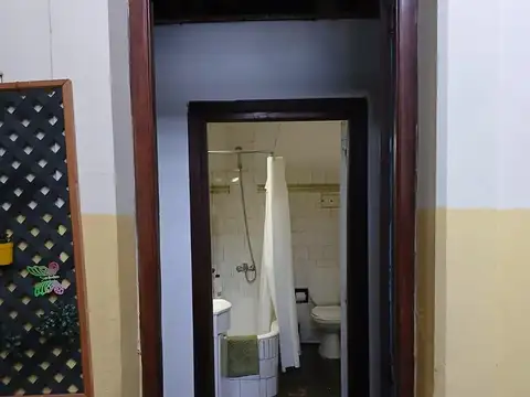Depto Tipo Casa en Venta 80 años