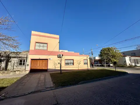 Casa en Venta en Centro  - Zárate, USD 127.000