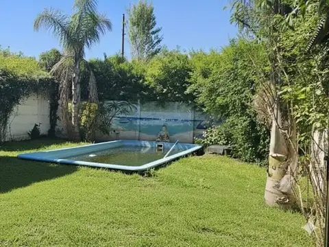 Casa en Venta con 1 cochera