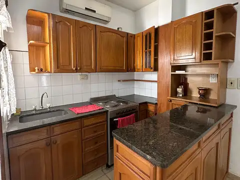 Depto Tipo Casa en Venta en Castelar Norte, USD 125.000