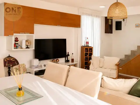 Casa 2 ambientes con 1 baño