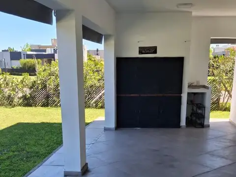 Casa en Alquiler en Santa Juana, USD 1.900