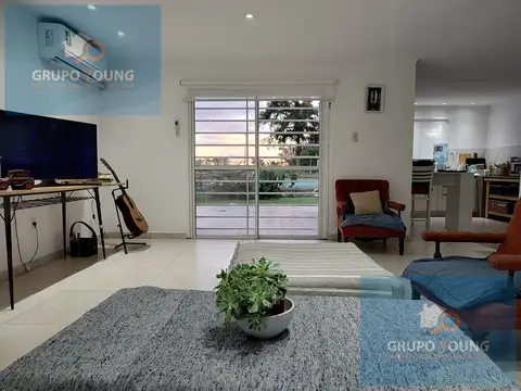 Casa 5 ambientes con 2 baños