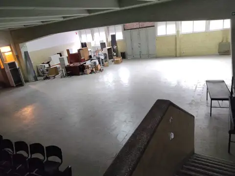 *EDIFICIO APTO COMERCIAL/ PROFESIONAL EN P.B + 2 PISOS *SOBRE LOTE DE 40,34 X 41,40