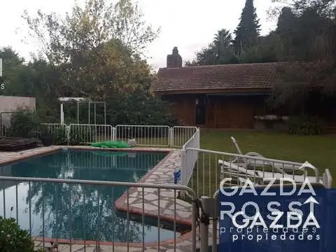 Casa 7 ambientes con 5 baños