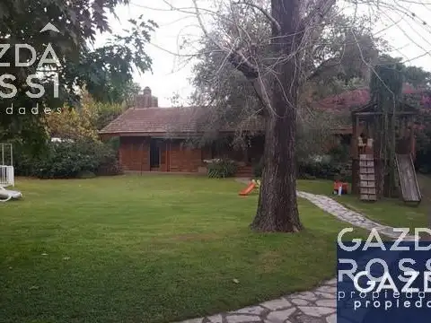 Casa en Venta en Adrogue, USD 670.000