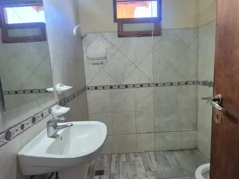 Casa en Alquiler en Rama Caída, $ 2.000.000