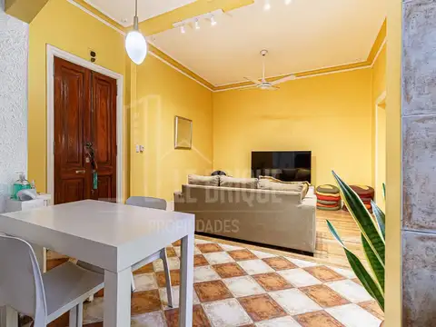 Depto Tipo Casa 3 ambientes con 2 baños