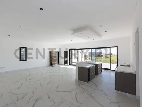VENTA Casa 4 ambientes con pileta | Barrio Norte, Tres Pinos, General Rodríguez – ACEPTA PERMUTA