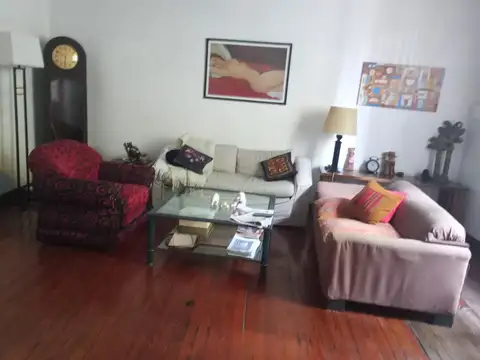 Depto Tipo Casa en Venta de 6 ambientes