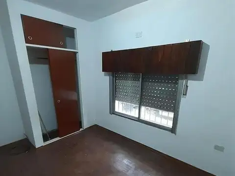 Depto Tipo Casa en Alquiler de 1 dormitorio