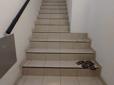 Patrón 6800, Piso 1
