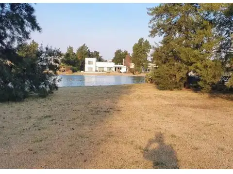 Terreno en Venta en Aldea Lago, USD 500.000