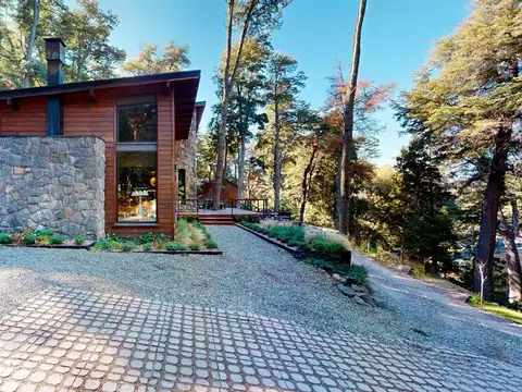 Ruta 82 Lago Gutiérrez, R8400 San Carlos de Bariloche, Patagonia Argentina 100