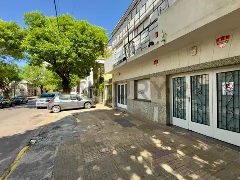 56 e/ 16 y 17 , Piso 0