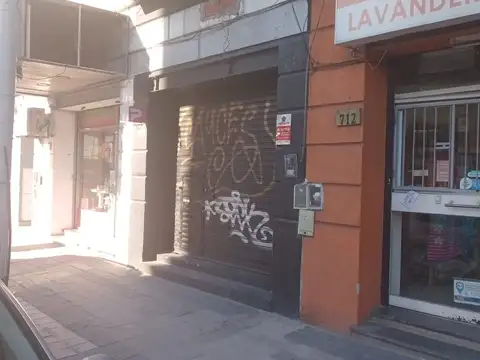 BUEN LOCAL DE 38 M2 (APROX 5X8) CON DEPÓSITO Y BAÑO. SIN EXPENSAS 