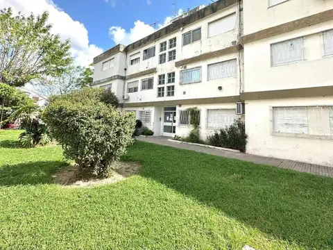 Departamento de 3 Ambientes en Venta en Ezpeleta