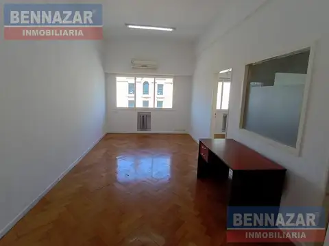 Oficina en Alquiler en Centro, $ 600.000
