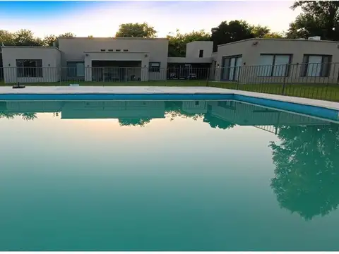 Venta Casa 7 Ambientes Chacras de Open Door 7000m2
