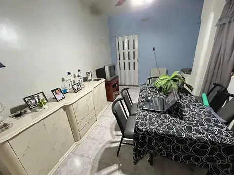 Casa 3 ambientes con 2 baños