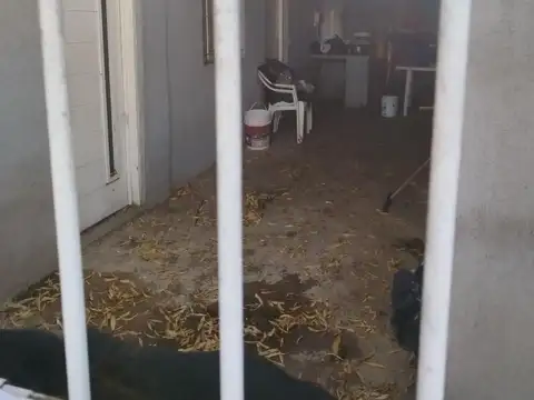 Venta de 2 lotes - (3 departamentos + Galpon/Terreno).