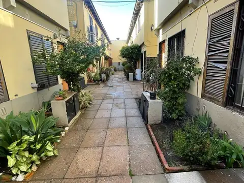 Depto Tipo Casa en Venta de 1 dormitorio