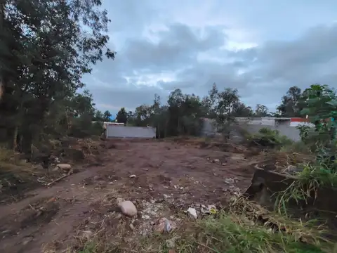 Terreno en Venta 30  mts Fondo