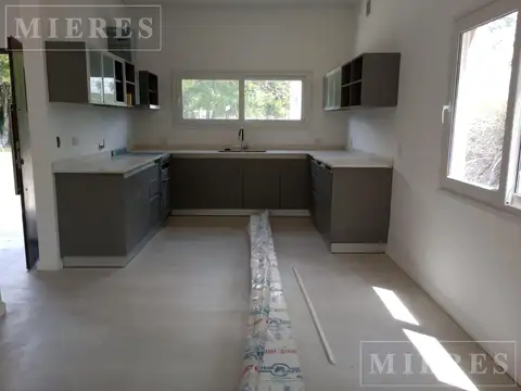 Casa en venta en Casuarinas del Pilar, Silverio Basabe 900, Zelaya