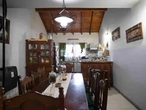 Casa en Venta con 1 cochera