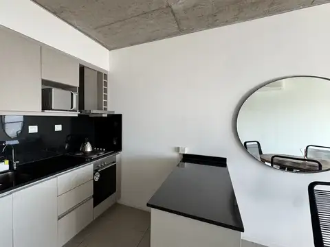 Departamento en Alquiler en Olivos Vias/Rio, USD 1.300