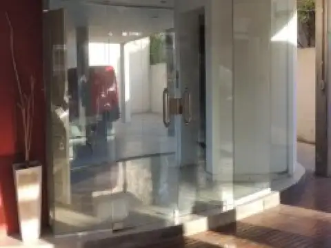 Uruguay e/ San Martín y Las Heras