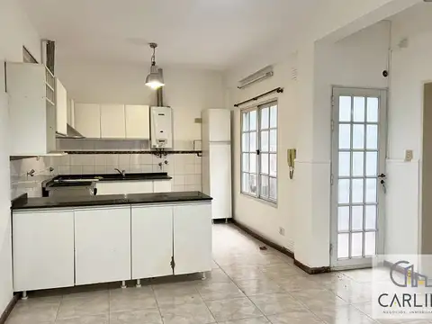 Casa 2 ambientes con 1 baño