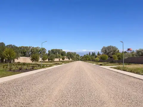LOTES EN VENTA EN BARRIO SEMI-PRIVADO MATHUS