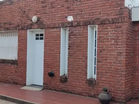 VENTA DE CASA DOS DORMITORIOS SAN NICOLAS