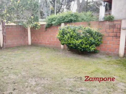 Casa 3 ambientes con 1 baño