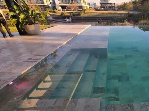 Casa en Alquiler de 5 dormitorios