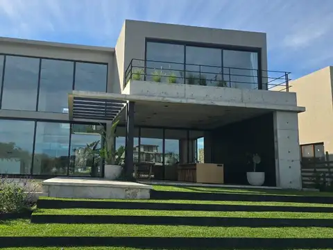 CASA EN ALQUILER YACHT NORDELTA