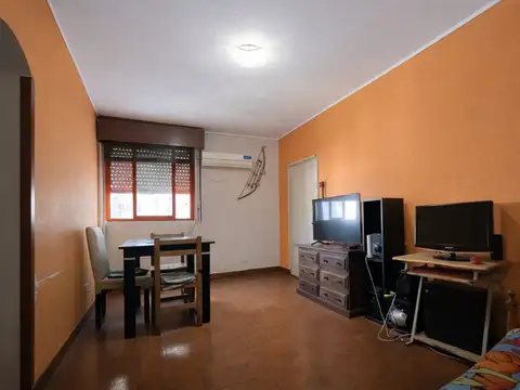 VENTA LUMINOSO DPTO 3 AMB - CABALLITO -OPORTUNIDAD