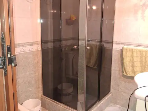 CHALET SOBRE IMPORTANTE LOTE