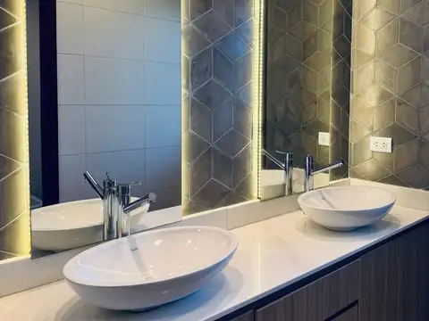 Julio Cortazar y Camino del Peru 100