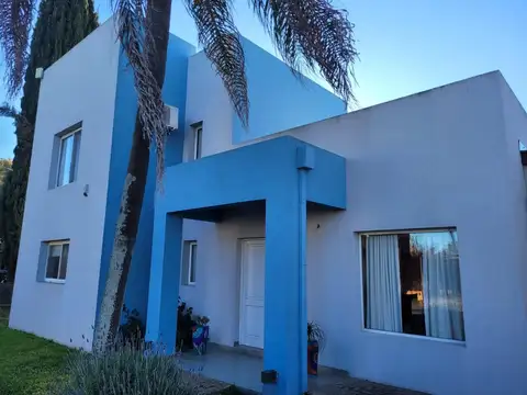 Barrio Cerrado Solares Del Carmen-calle Cedro