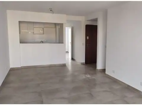 ALQUILADO. Plaza Libertad. Dos dormitorios con balcón.