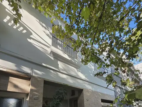 Estupendo PH, en planta baja 2 ambientes tipo casa Sin Expensas con patio