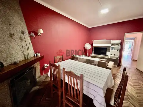 Casa en Venta en Castelar, USD 128.000