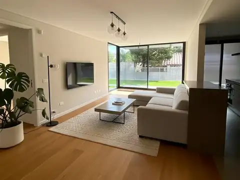 Apartamento en venta c/ cochera en Jardines de Carrasco Carrasco