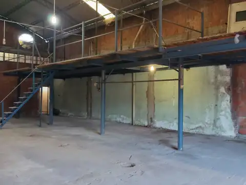 Galpón 400m2 S/Lote 13x40