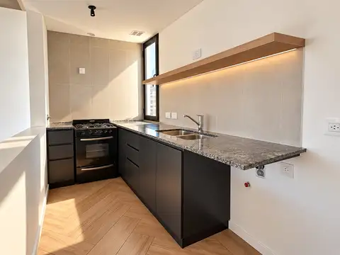 47 e/ 12 y 13 800, Piso 3